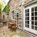 Circus Lane 4 Bed Mews In Picturesque Edinburgh