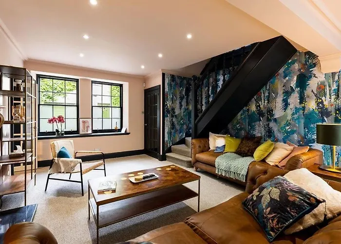Circus Lane 4 Bed Mews In Picturesque Edinburgh